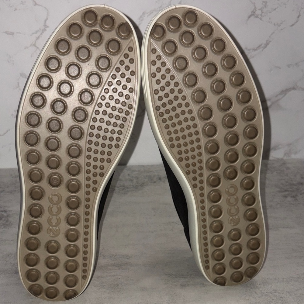 NWT Ecco Men's Black and White Sneakers - Picture 7 of 7